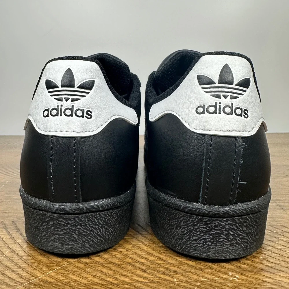 Adidas Superstar Sneakers Kids 5 Black White Gold Leather Classic Shell Toe OG